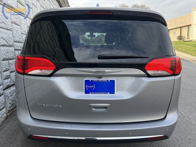 2017 Chrysler Pacifica in Decatur, GA 30032 - 18119805 5