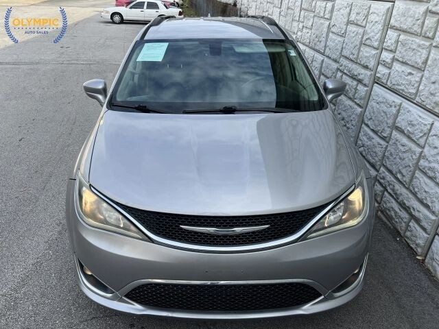 2017 Chrysler Pacifica in Decatur, GA 30032 - 18119805 2