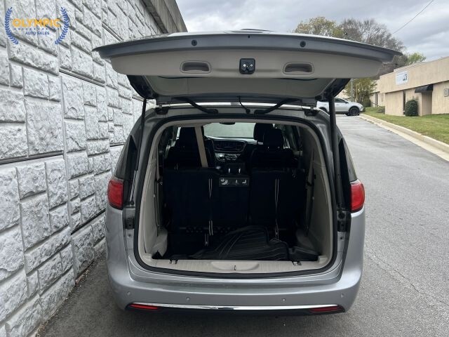 2017 Chrysler Pacifica in Decatur, GA 30032 - 18119805 47