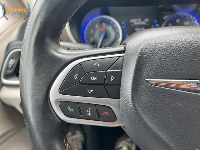 2017 Chrysler Pacifica in Decatur, GA 30032 - 18119805 23