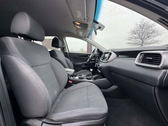 2020 Kia Sorento in Winchester, VA 22602 - 18119806 9
