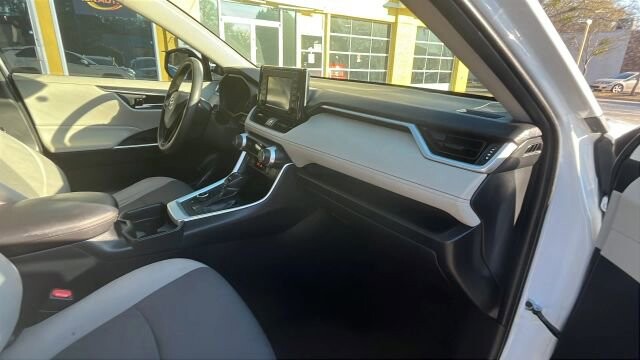 2019 Toyota RAV4 in Greenville, SC 29607 - 18119813 18