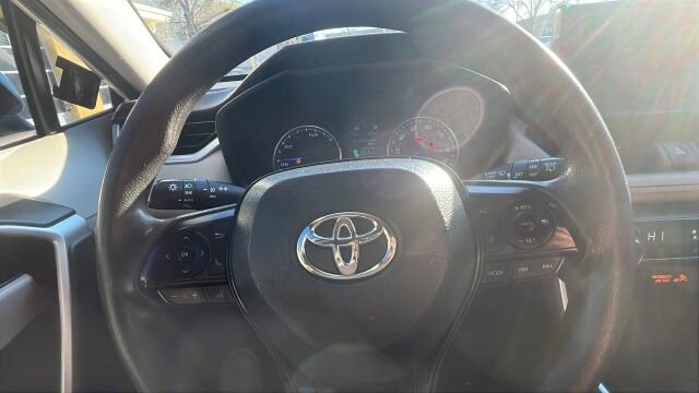 2019 Toyota RAV4 in Greenville, SC 29607 - 18119813 38