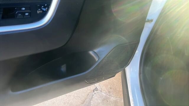 2019 Toyota RAV4 in Greenville, SC 29607 - 18119813 34