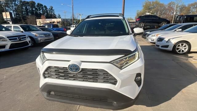 2019 Toyota RAV4 in Greenville, SC 29607 - 18119813 8