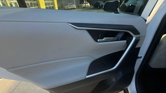 2019 Toyota RAV4 in Greenville, SC 29607 - 18119813 30