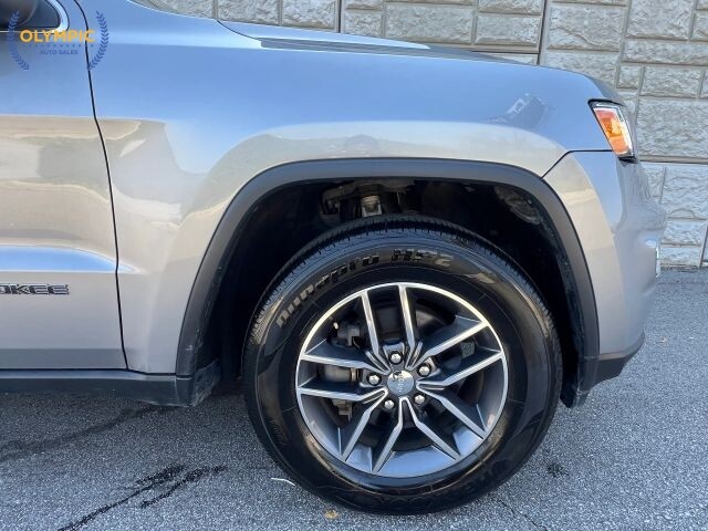 2017 Jeep Grand Cherokee in Decatur, GA 30032 - 18119816 10