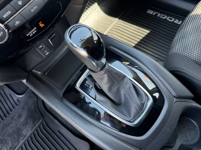 2018 Nissan Rogue Sport in Conway, AR 72032 - 18119817 19