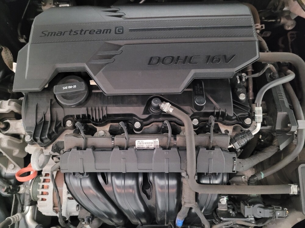 2021 Hyundai Elantra in Bakersfield, CA 93309 - 18119824 30