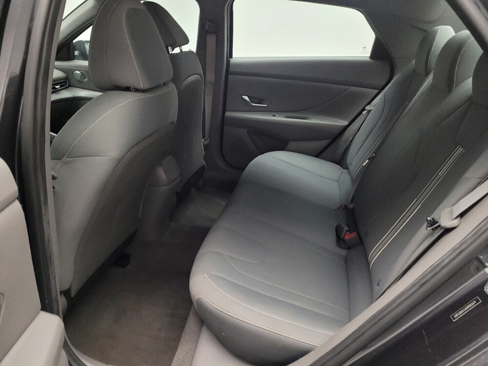 2021 Hyundai Elantra in Bakersfield, CA 93309 - 18119824 18