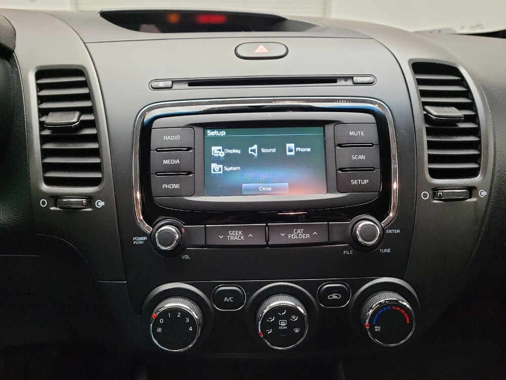 2018 Kia Forte in Downey, CA 90241 - 18119829 25