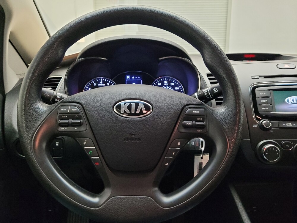 2018 Kia Forte in Downey, CA 90241 - 18119829 22