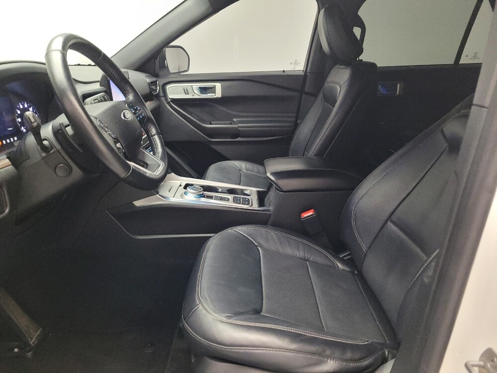 2020 Ford Explorer in Downey, CA 90241 - 18119832 17