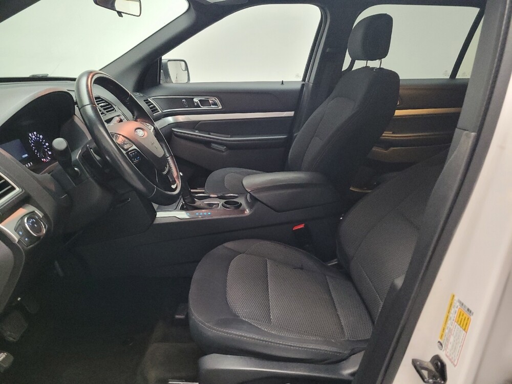 2017 Ford Explorer in Torrance, CA 90504 - 18119835 17