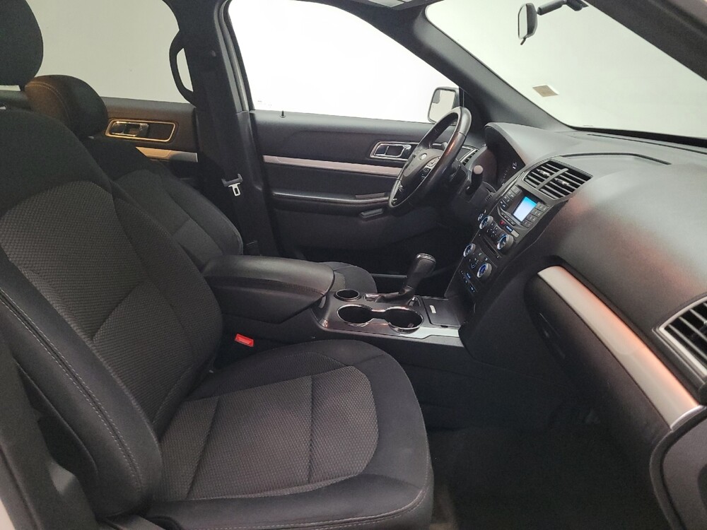 2017 Ford Explorer in Torrance, CA 90504 - 18119835 21