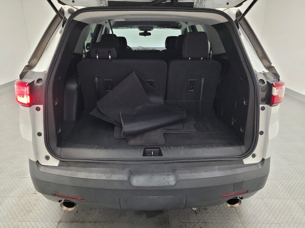 2020 Chevrolet Traverse in Montclair, CA 91763 - 18119840 29