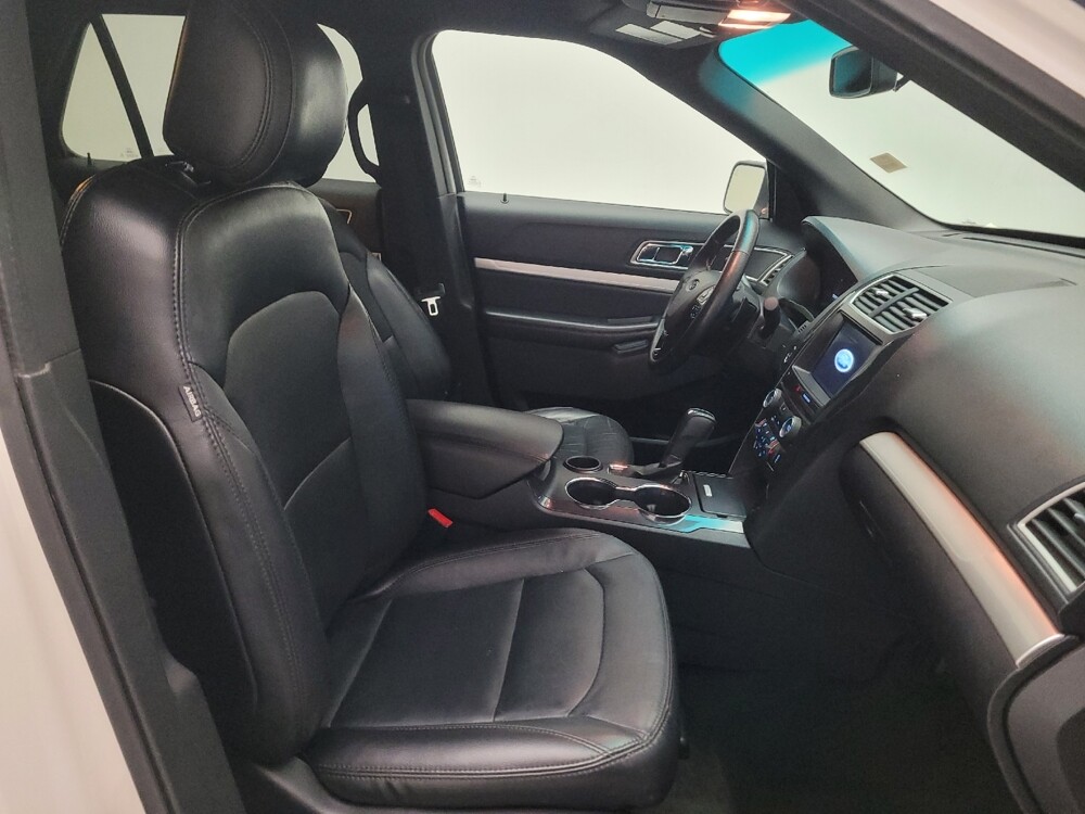 2017 Ford Explorer in Downey, CA 90241 - 18119842 21