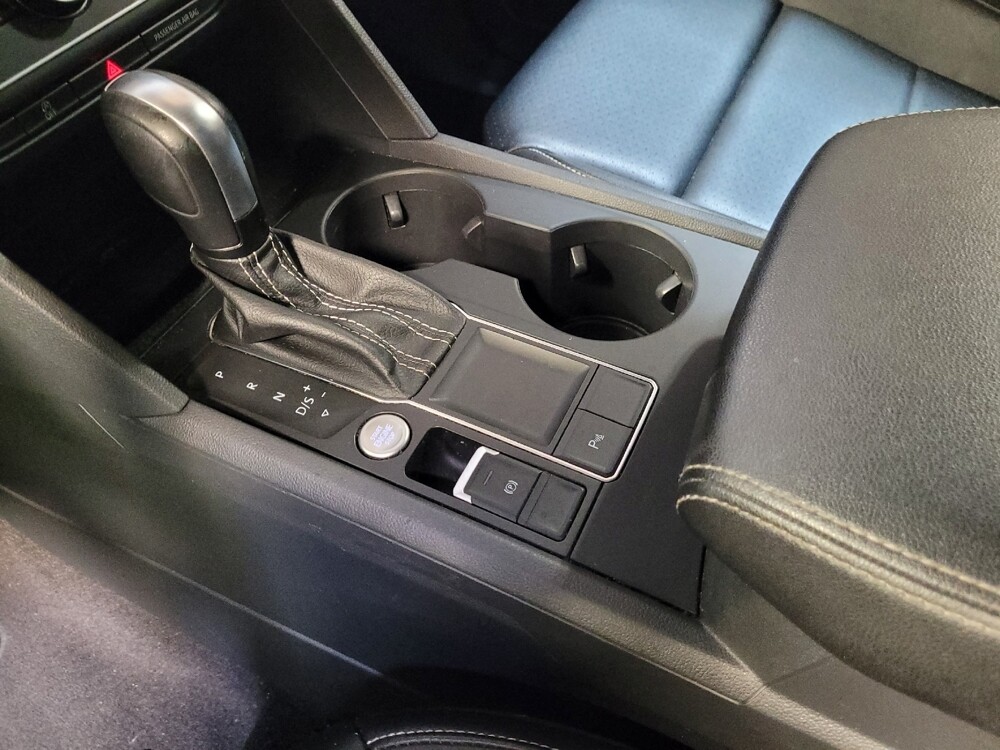 2021 Volkswagen Atlas in Downey, CA 90241 - 18119843 26