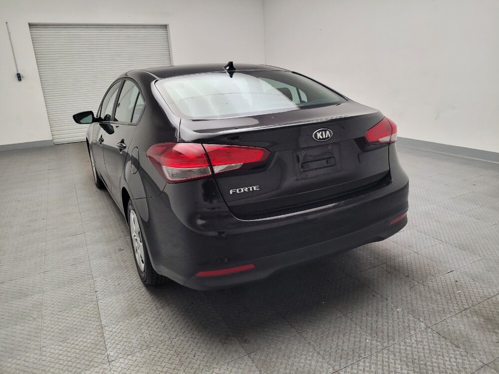 2018 Kia Forte in Torrance, CA 90504 - 18119847 6