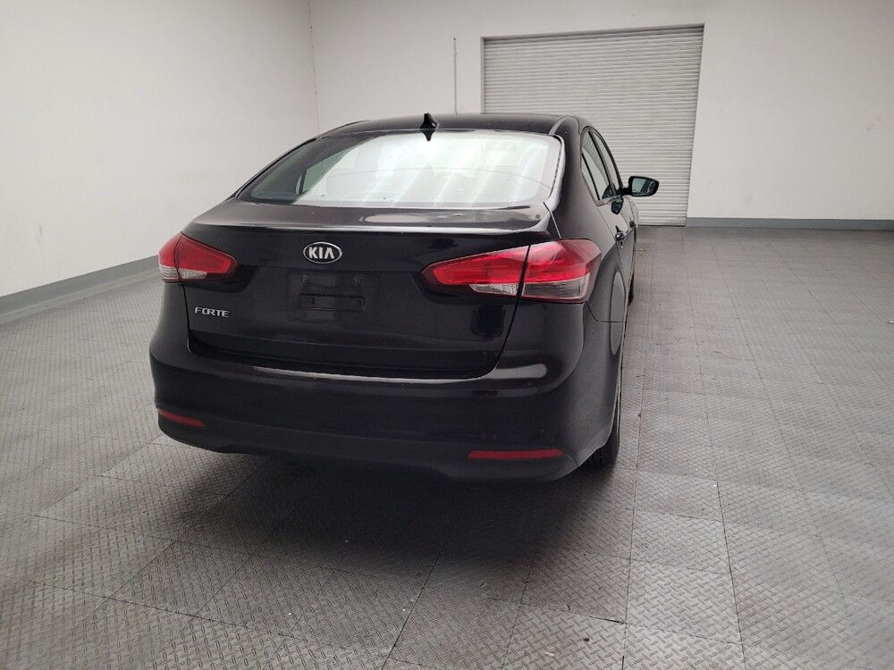 2018 Kia Forte in Torrance, CA 90504 - 18119847 7