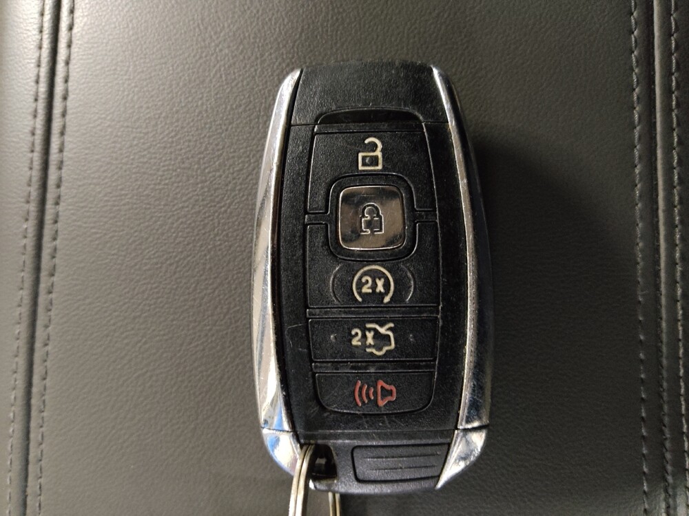 2018 Lincoln MKZ in Athens, GA 30606 - 18119855 32