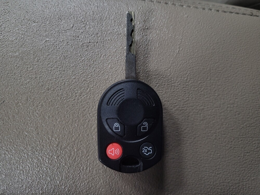 2017 Ford Escape in Marietta, GA 30062 - 18119859 33