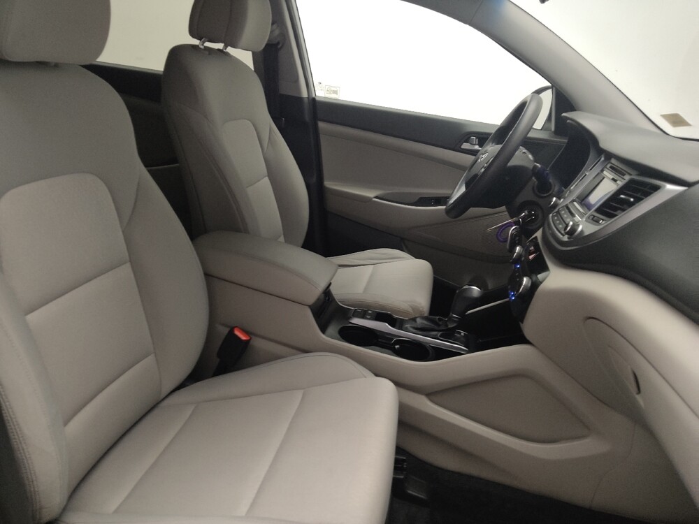 2017 Hyundai Tucson in Morrow, GA 30260 - 18119868 21