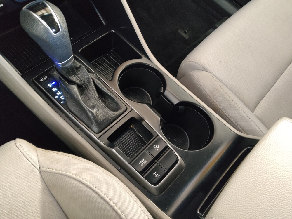 2017 Hyundai Tucson in Morrow, GA 30260 - 18119868 26