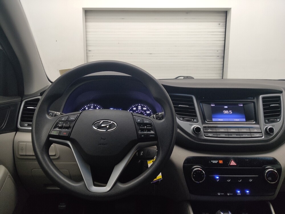 2017 Hyundai Tucson in Morrow, GA 30260 - 18119868 22