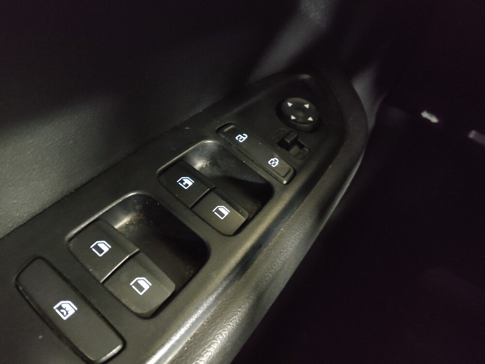 2021 Hyundai Venue in Athens, GA 30606 - 18119869 26