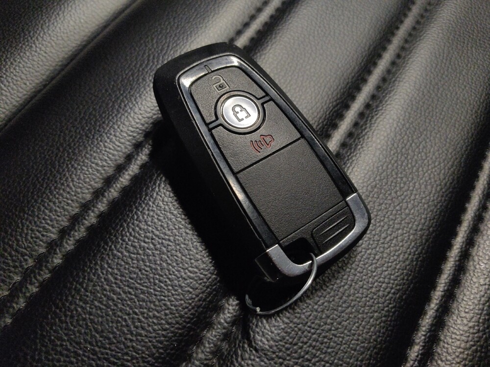 2024 Ford Edge in Glendale, AZ 85301 - 18119876 32