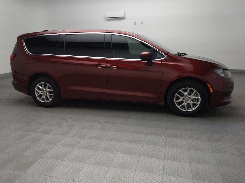 2020 Chrysler Voyager in Fort Worth, TX 76116 - 18119886 11