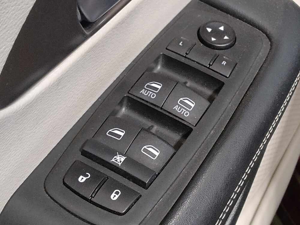 2020 Chrysler Voyager in Fort Worth, TX 76116 - 18119886 27