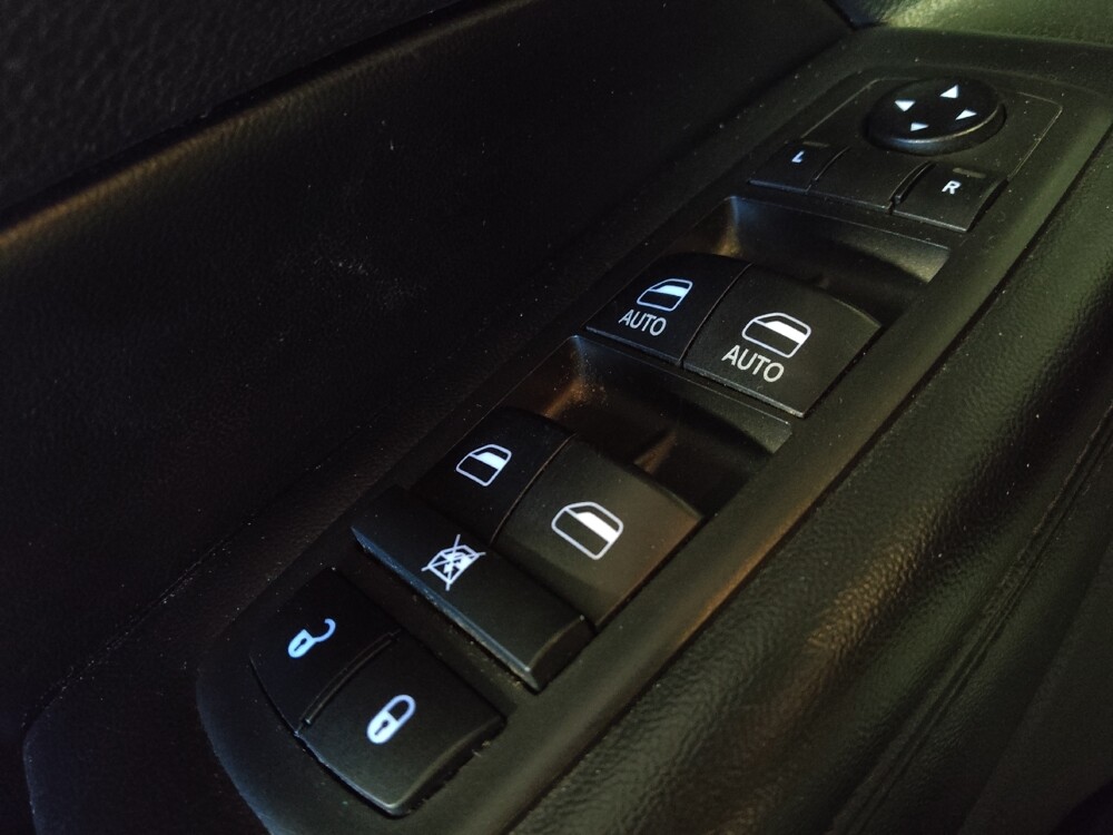 2018 Jeep Grand Cherokee in Phoenix, AZ 85022 - 18119895 27