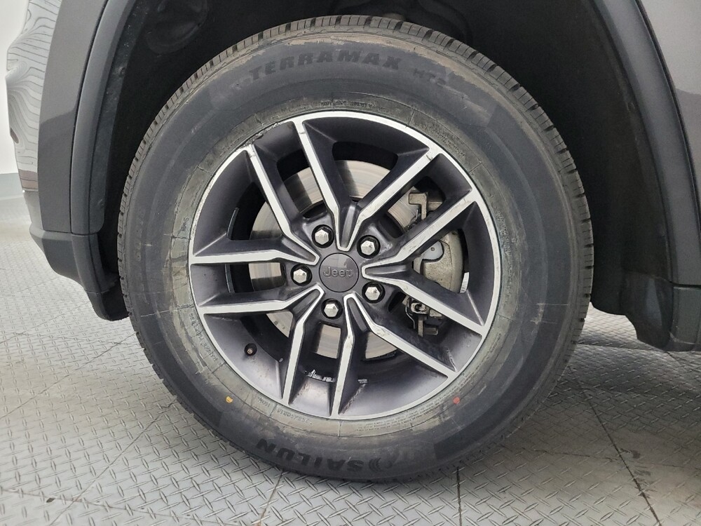 2021 Jeep Grand Cherokee in Glendale, AZ 85301 - 18119896 31