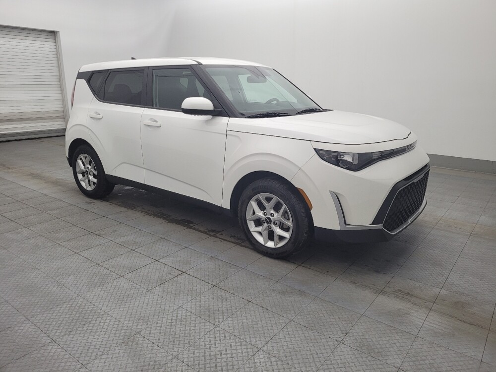 2024 Kia Soul in Macon, GA 31210 - 18119900 11