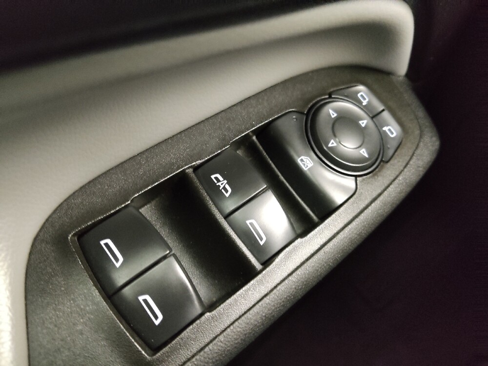 2020 Chevrolet Equinox in Springfield, MO 65807 - 18119901 27