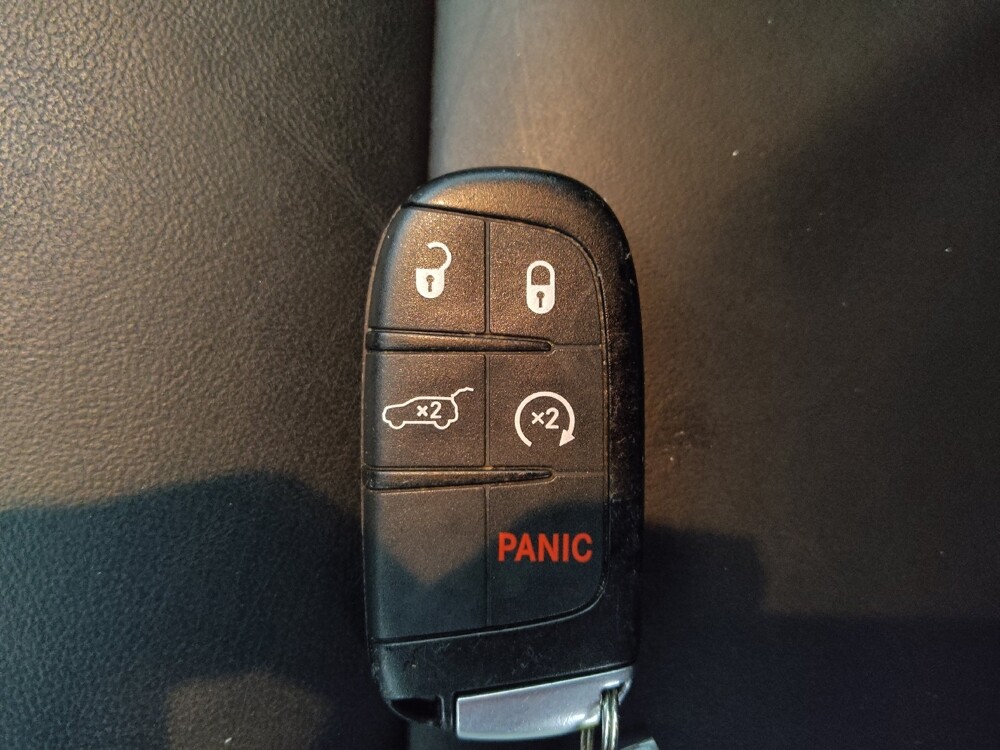 2017 Jeep Grand Cherokee in Tampa, FL 33612 - 18119903 32