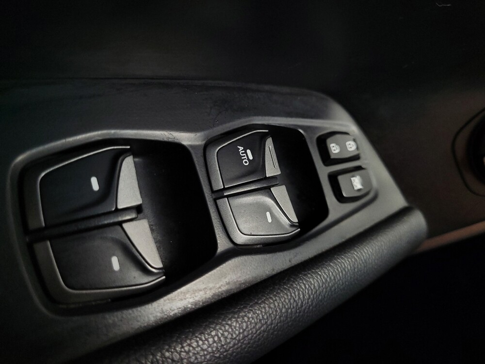 2014 Hyundai Santa Fe in Reno, NV 89502 - 18119908 27