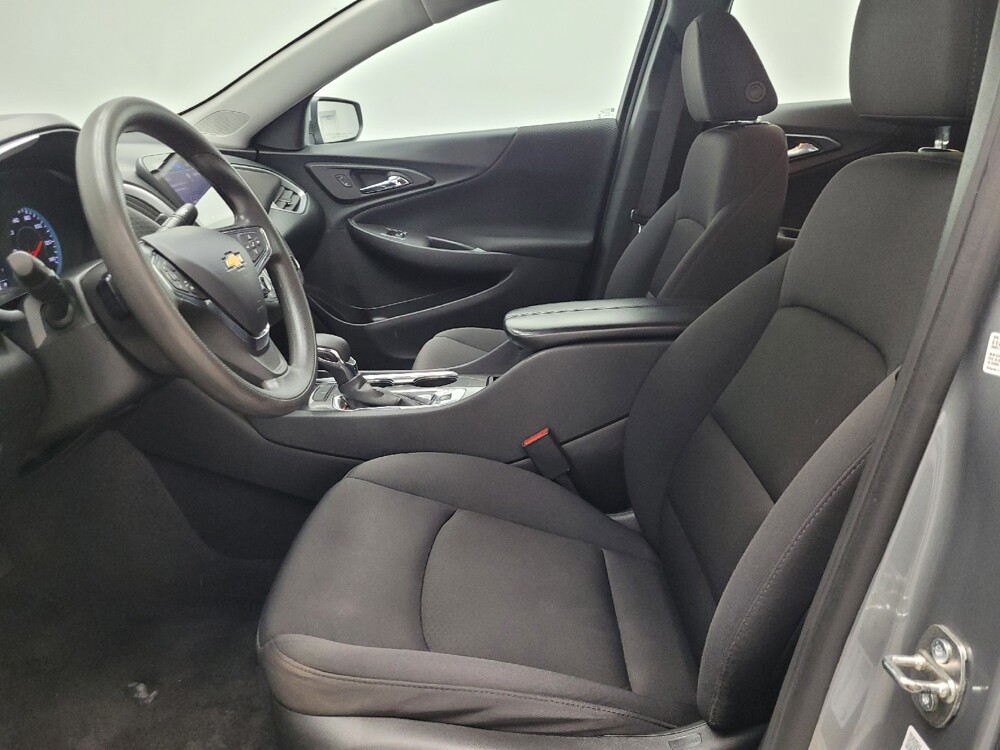 2023 Chevrolet Malibu in Las Vegas, NV 89102 - 18119909 17