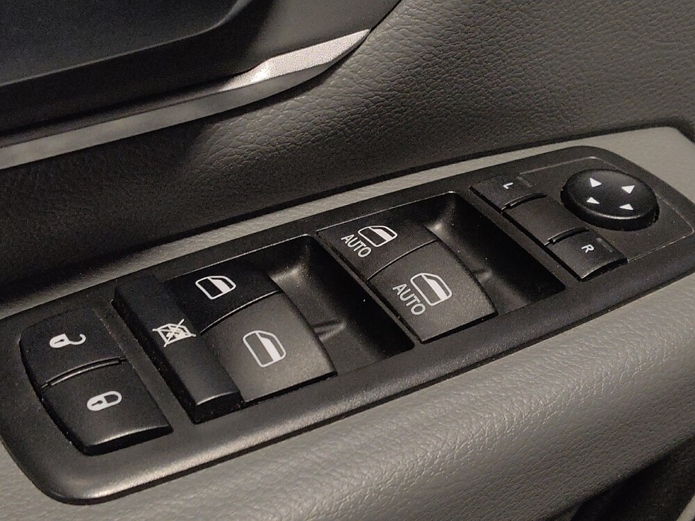 2019 RAM 1500 in Orlando, FL 32808 - 18119927 27