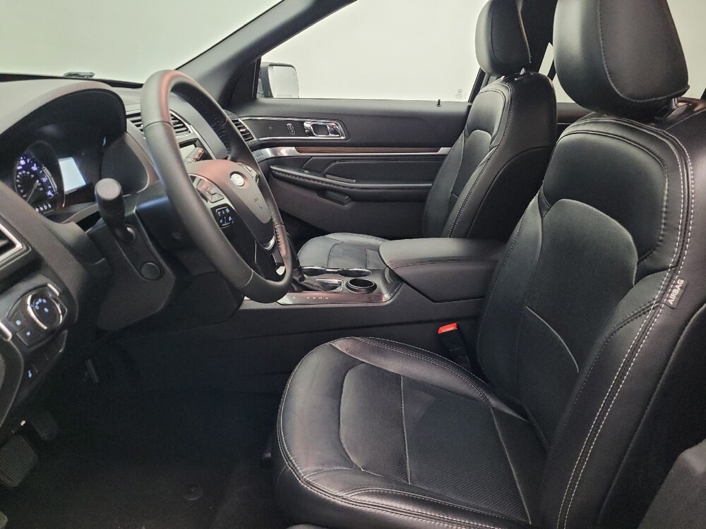 2019 Ford Explorer in Lauderdale Lakes, FL 33313 - 18119928 17