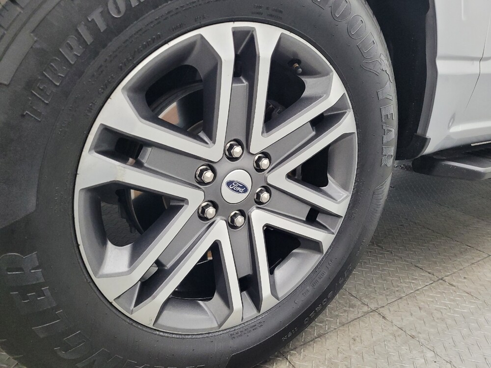 2022 Ford F150 in Orlando, FL 32808 - 18119929 31