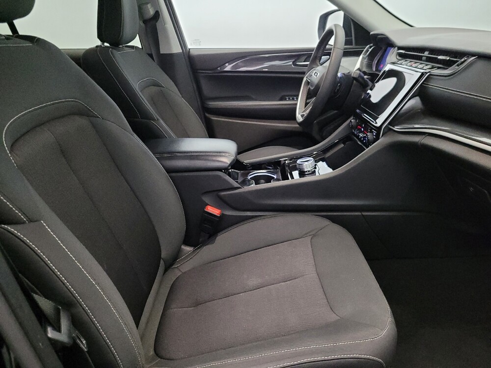 2023 Jeep Grand Cherokee in Pittsburgh, PA 15237 - 18119932 21