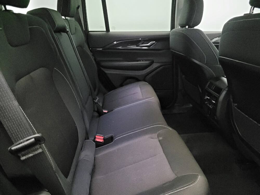 2023 Jeep Grand Cherokee in Pittsburgh, PA 15237 - 18119932 19