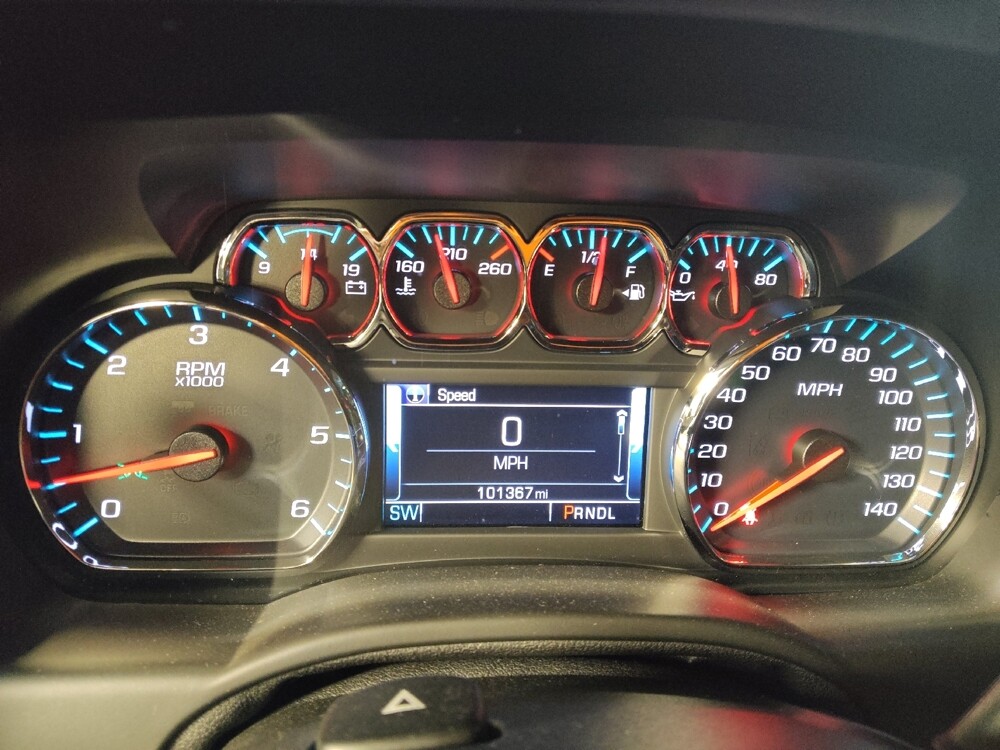 2018 Chevrolet Tahoe in Charleston, SC 29414 - 18119943 23