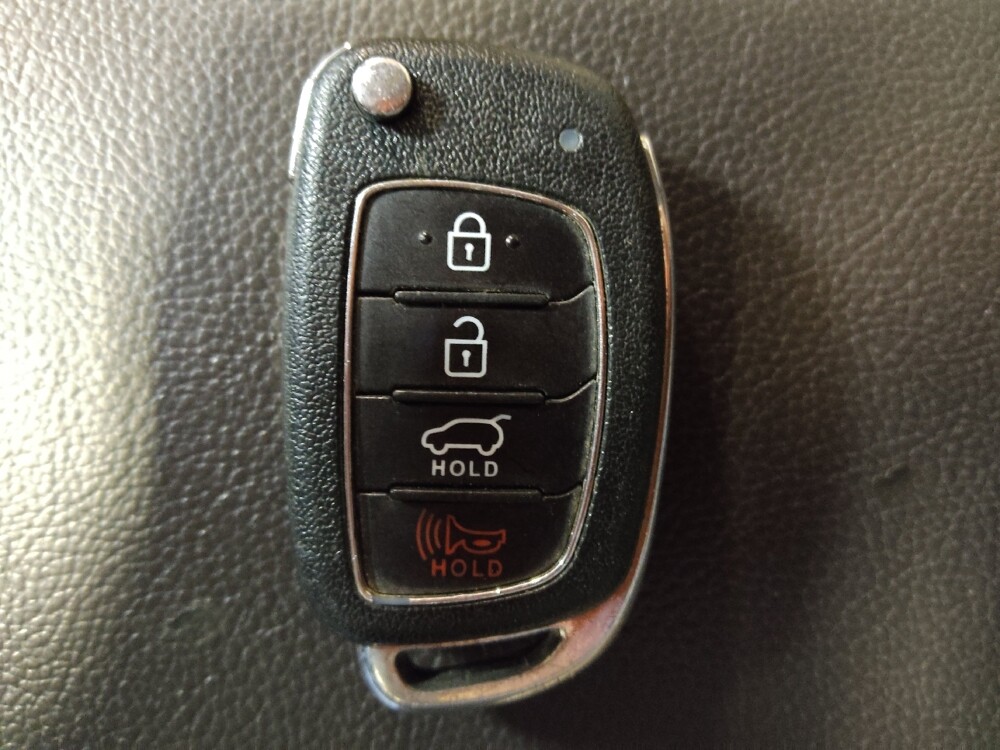 2018 Hyundai Santa Fe in Charleston, SC 29414 - 18119944 32