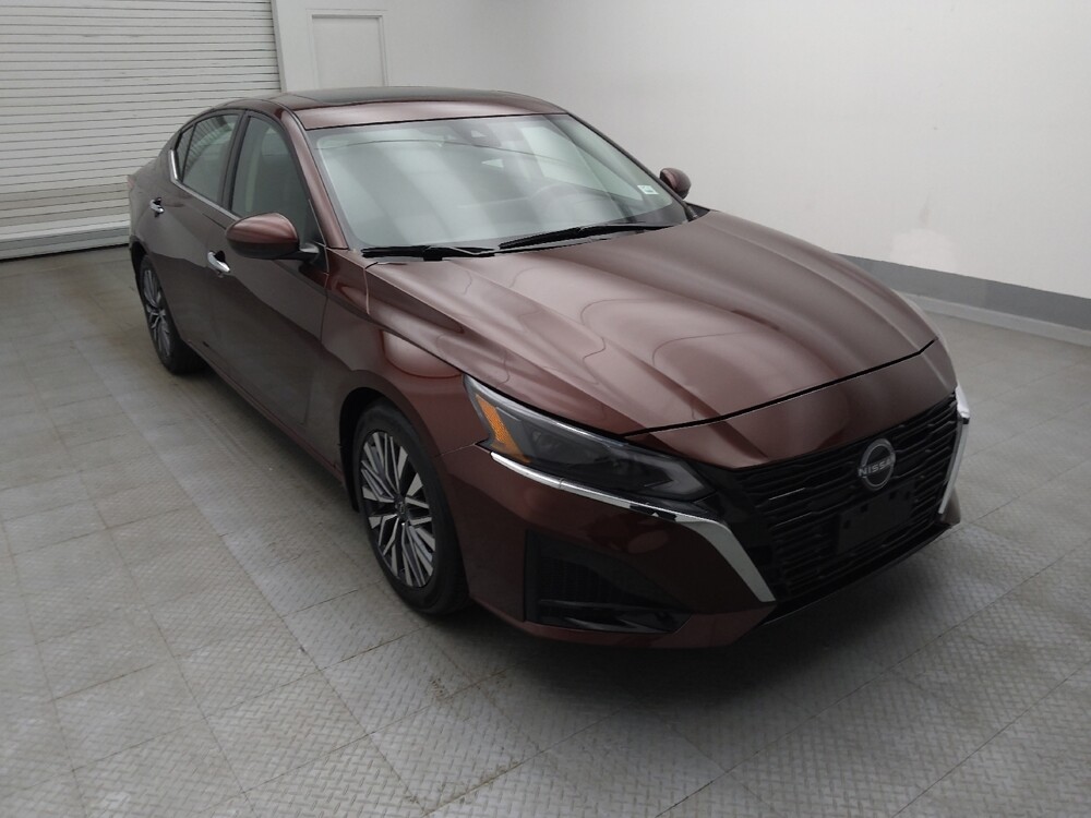 2023 Nissan Altima in Lakewood, CO 80215 - 18119947 13