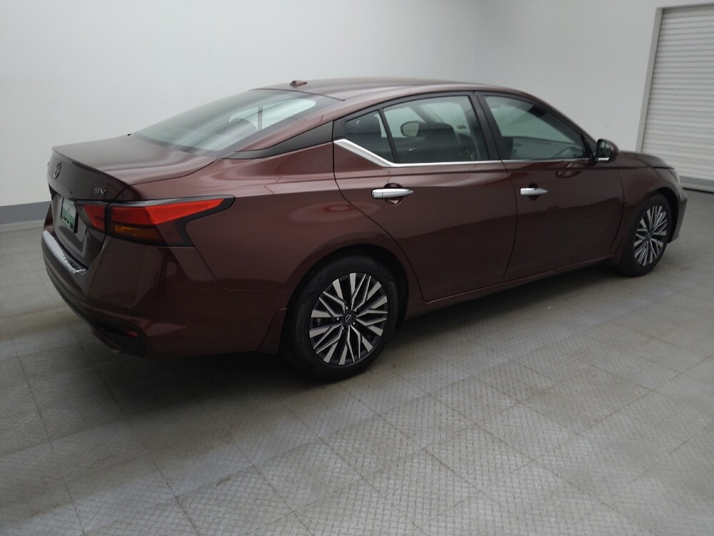 2023 Nissan Altima in Lakewood, CO 80215 - 18119947 10