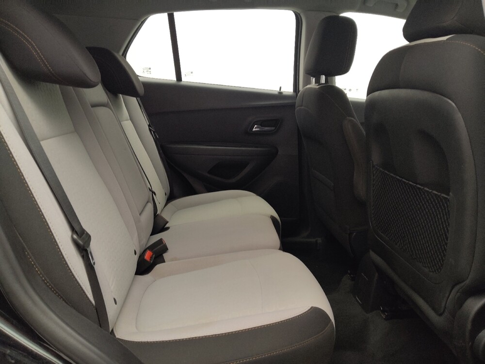 2020 Chevrolet Trax in Lakewood, CO 80215 - 18119948 19